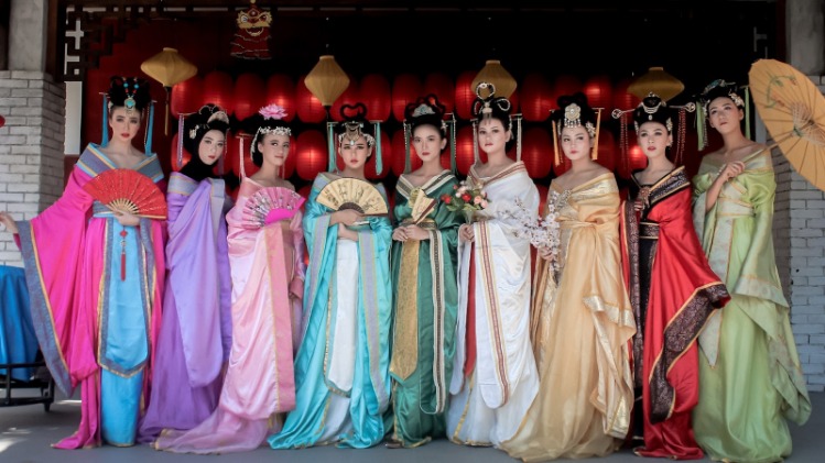 adat istiadat tradisional budaya tempo dulu 