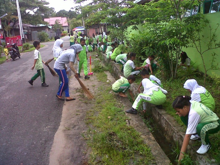 cerita rakyat lama kerja gotong royong 
